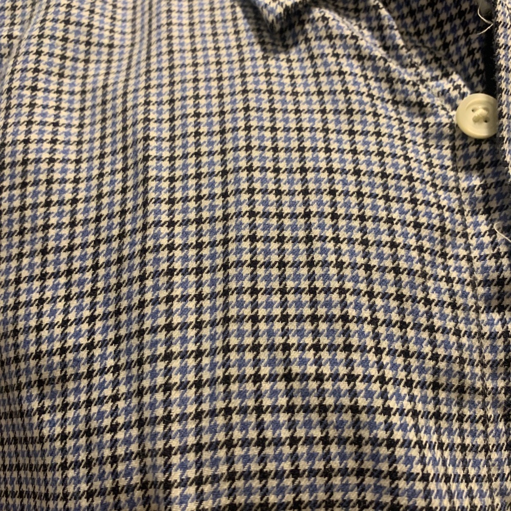 Express button up shirt - Picture 2 of 3